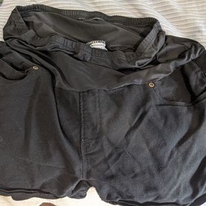 Black maternity shorts